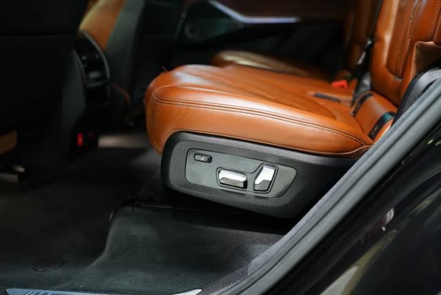 Used 2019 BMW X7 xDrive50i w/ Dynamic Handling Package AWD/4WD image 28