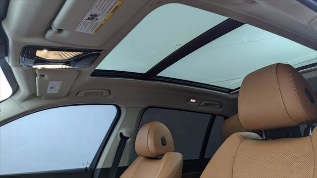 Used 2019 BMW X7 xDrive40i w/ Cold Weather Package image 34