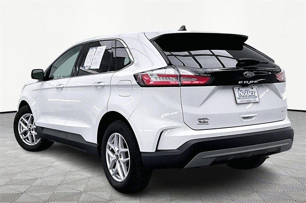 Used 2024 Ford Edge SEL w/ Convenience Package image 13