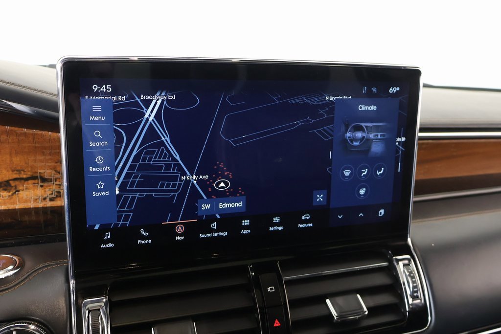 Used 2023 Lincoln Navigator L Black Label image 7