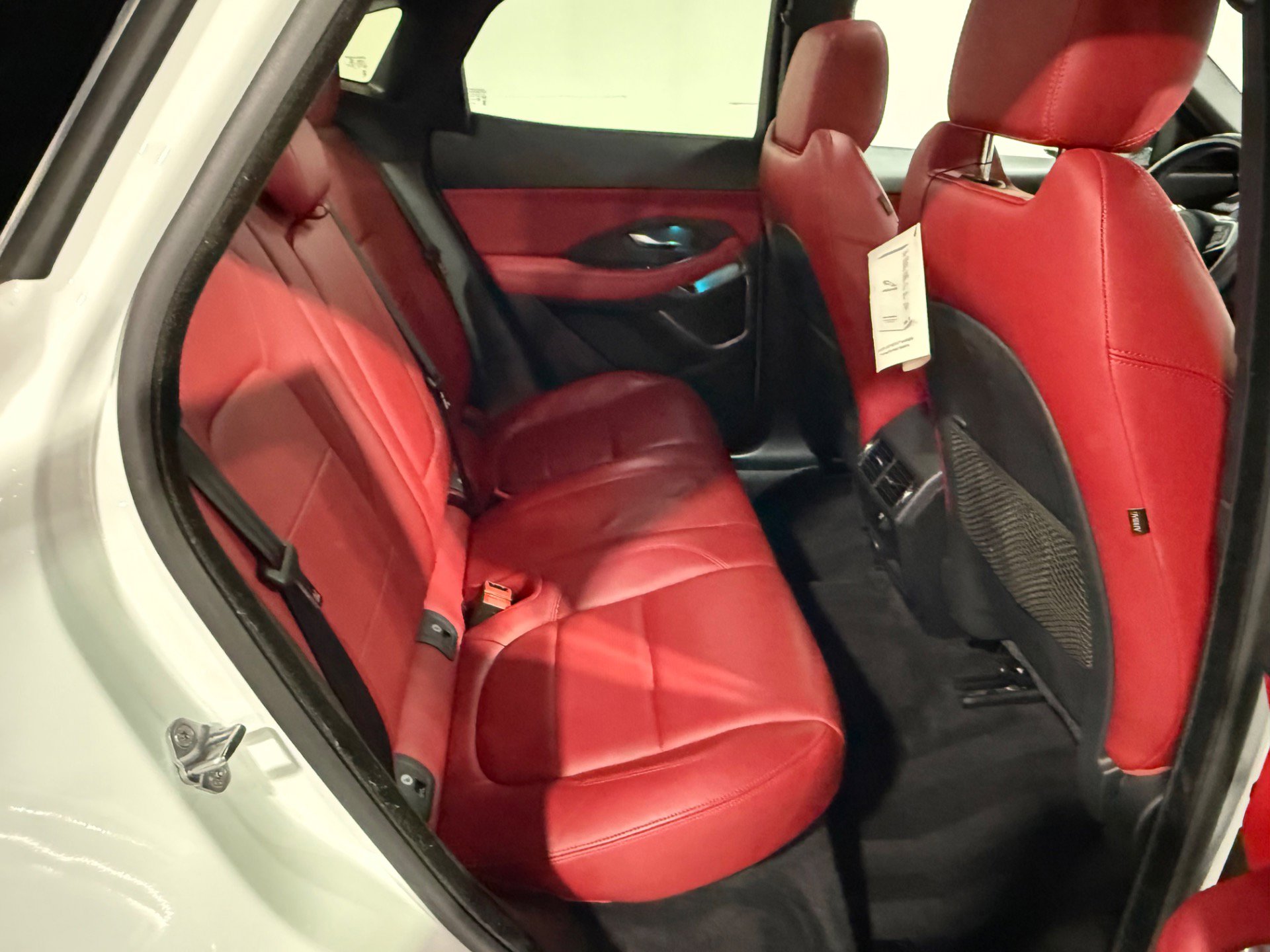 Used 2019 Jaguar E-PACE R-Dynamic SE image 55