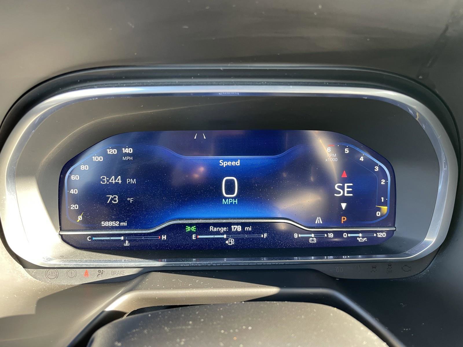 Used 2023 Chevrolet Suburban Premier image 17