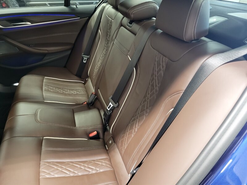 Used 2019 BMW M550i xDrive AWD/4WD image 54