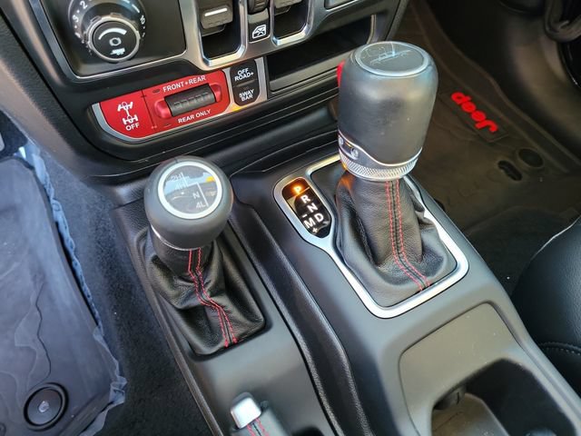 Used 2023 Jeep Gladiator Rubicon w/ LED Lighting Group AWD/4WD image 24