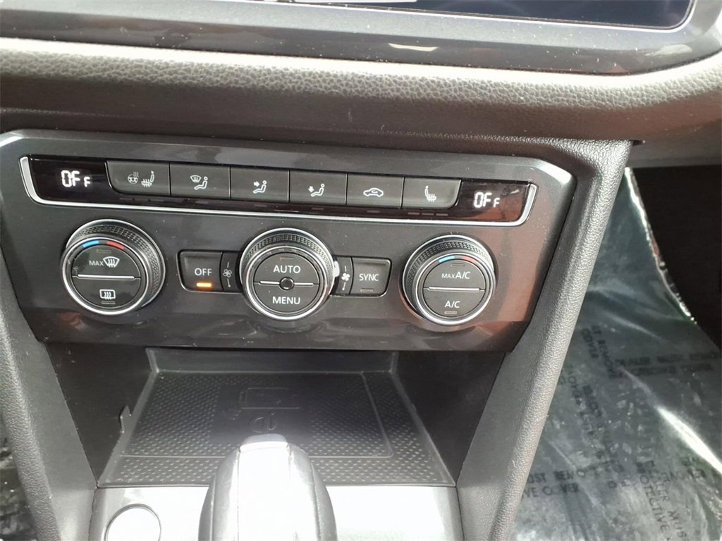 Used 2021 Volkswagen Tiguan SEL Premium R-Line image 22