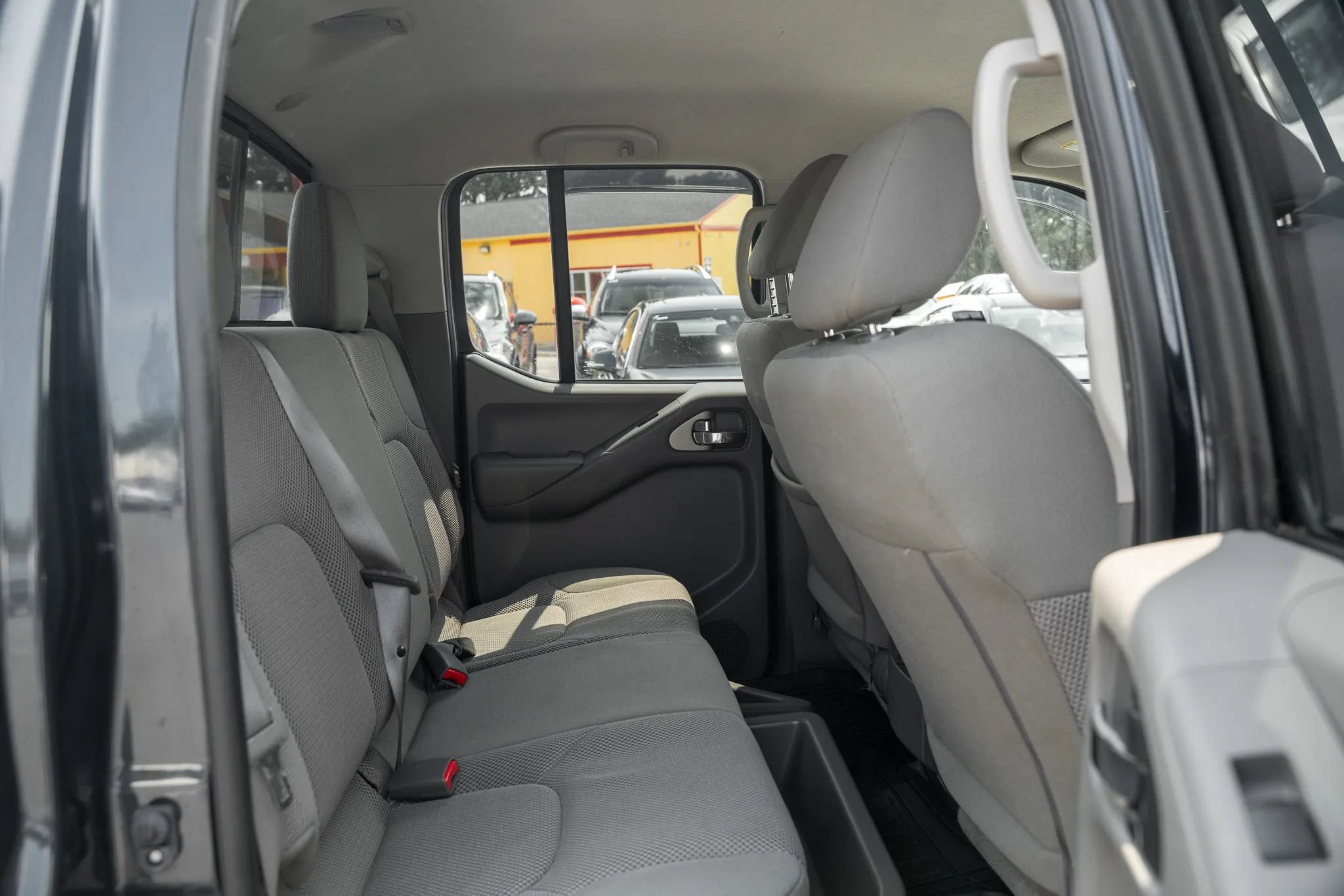 Used 2019 Nissan Frontier SV w/ Value Truck Package AWD/4WD image 10