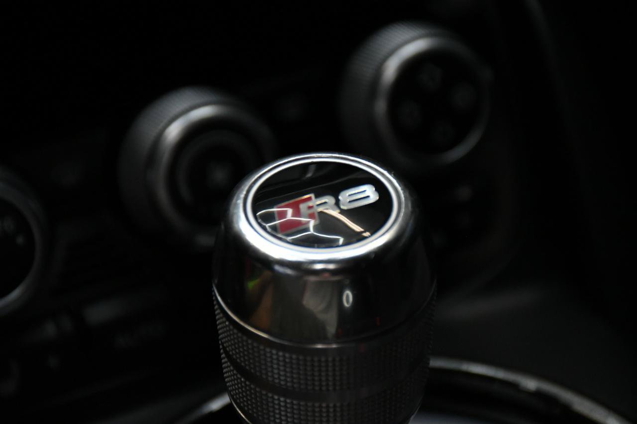 Used 2014 Audi R8 V8 w/ Convenience Package AWD/4WD image 38