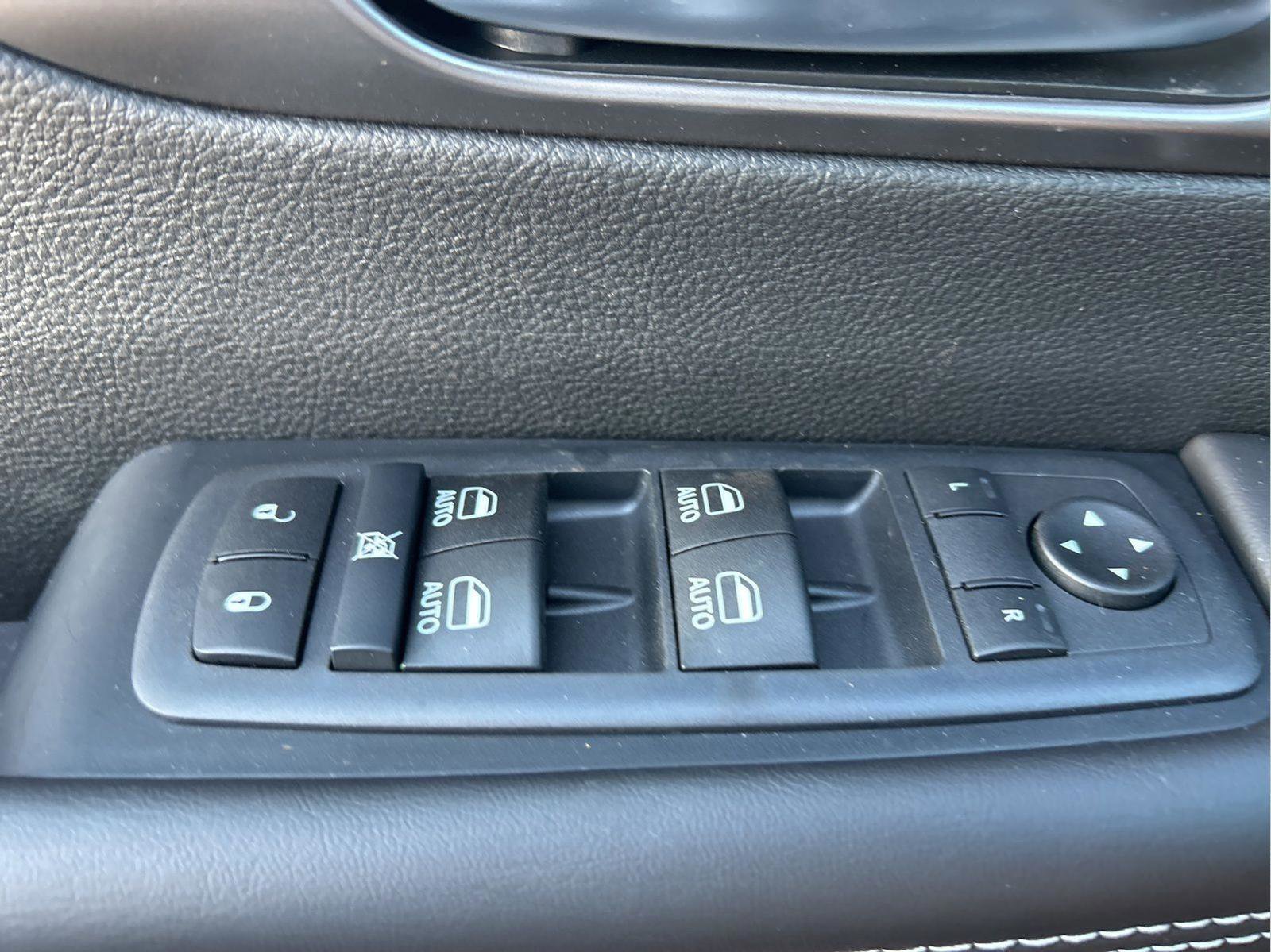 New 2026 Chrysler Voyager LX image 11