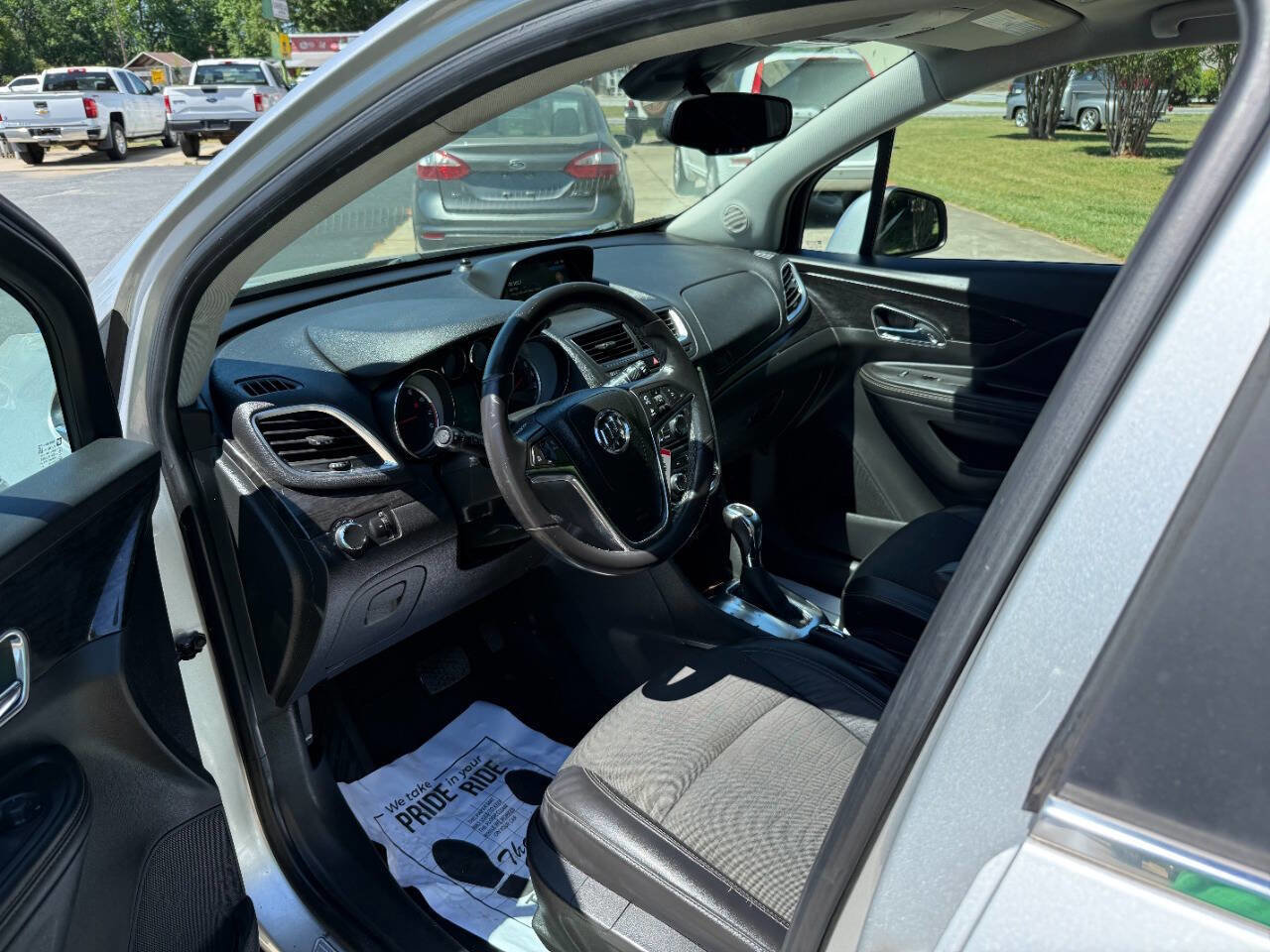 Used 2015 Buick Encore FWD image 7