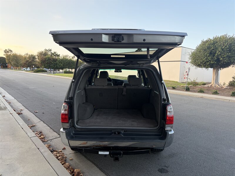 Used 2002 Toyota 4Runner SR5 w/ Upgrade Value Pkg 2 AWD/4WD image 7