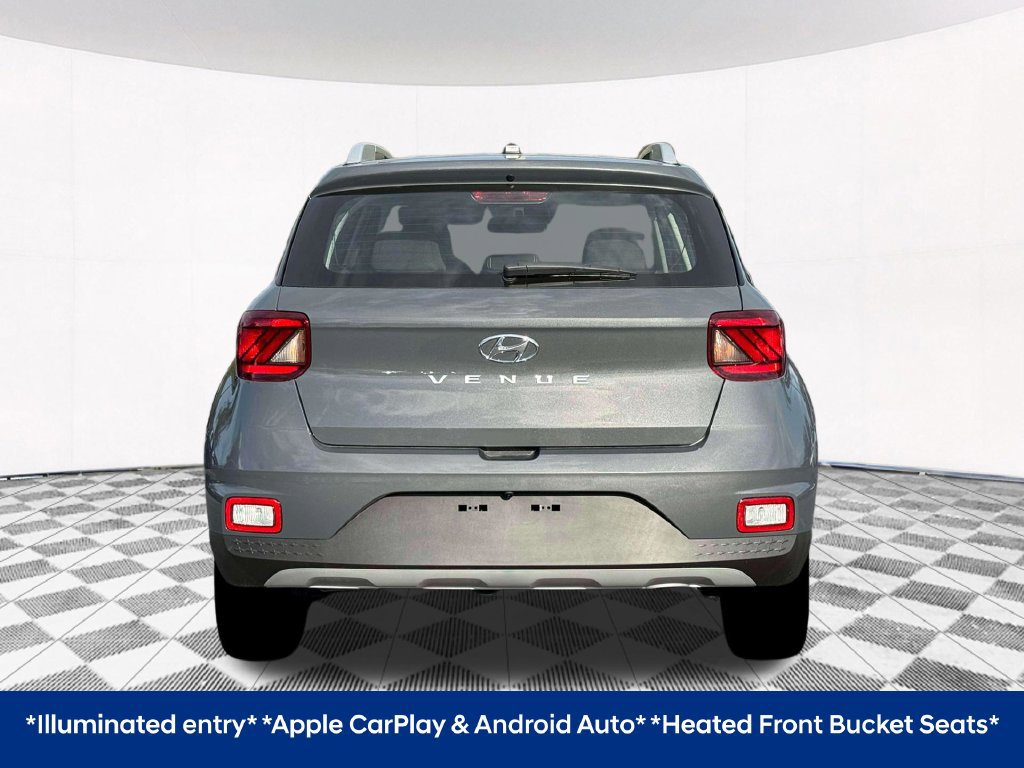 New 2026 Hyundai Venue SEL FWD image 10