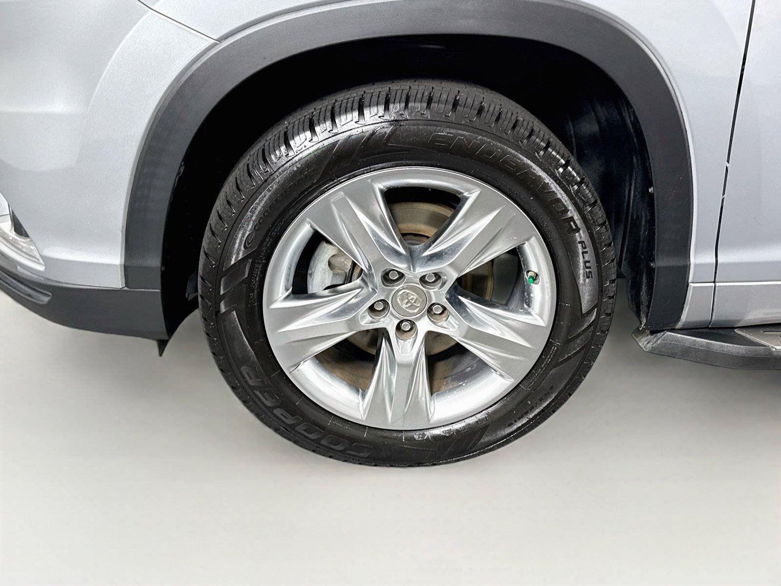 Used 2015 Toyota Highlander Limited FWD image 49