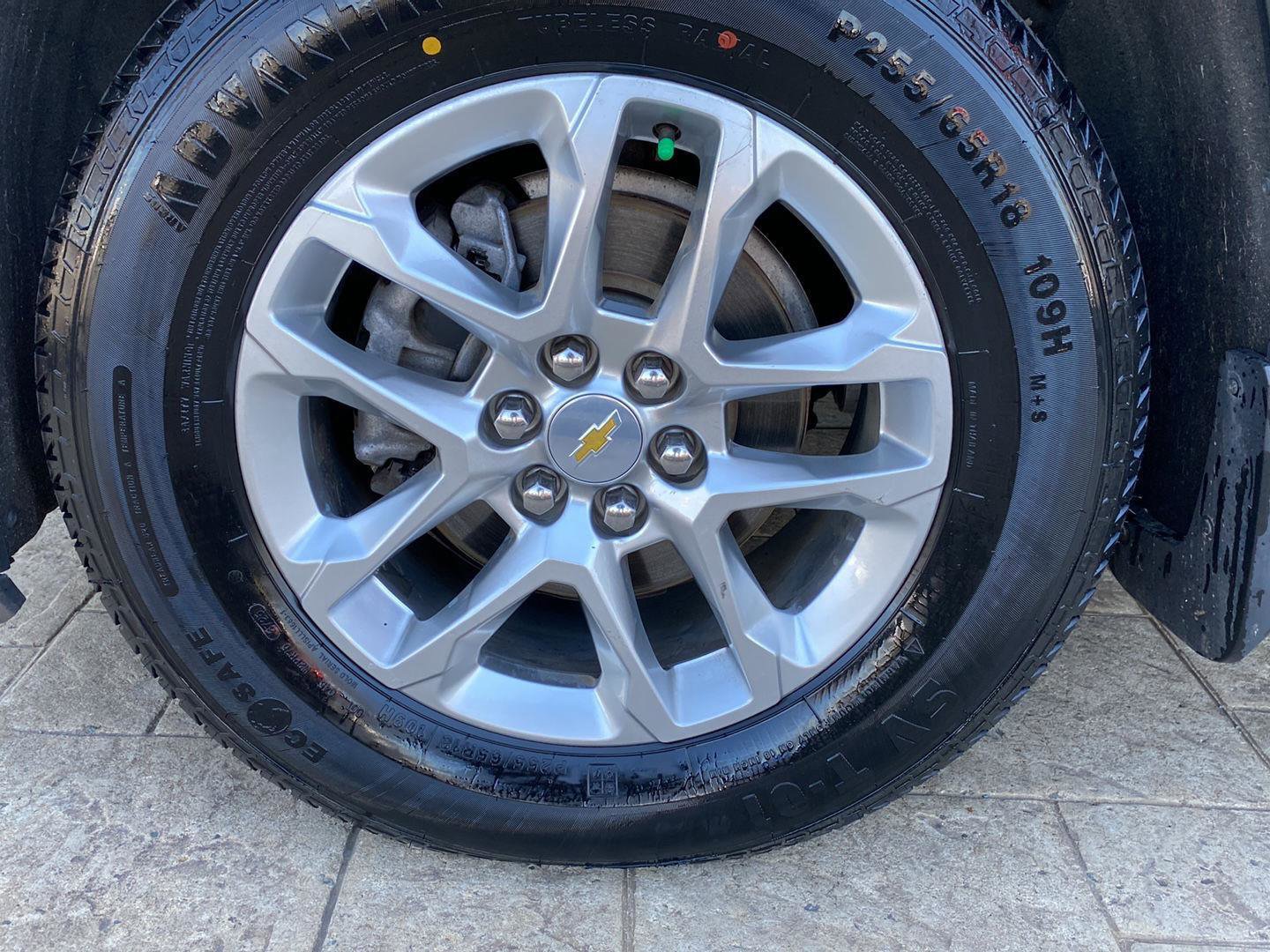 Used 2020 Chevrolet Traverse LS image 10