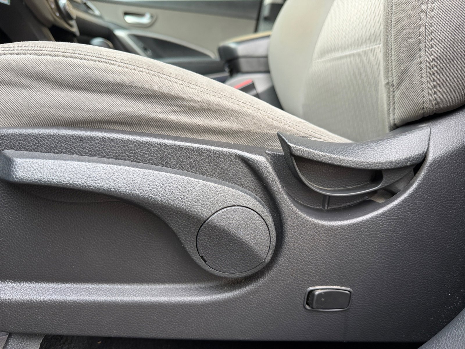 Used 2016 Hyundai Santa Fe Sport image 14