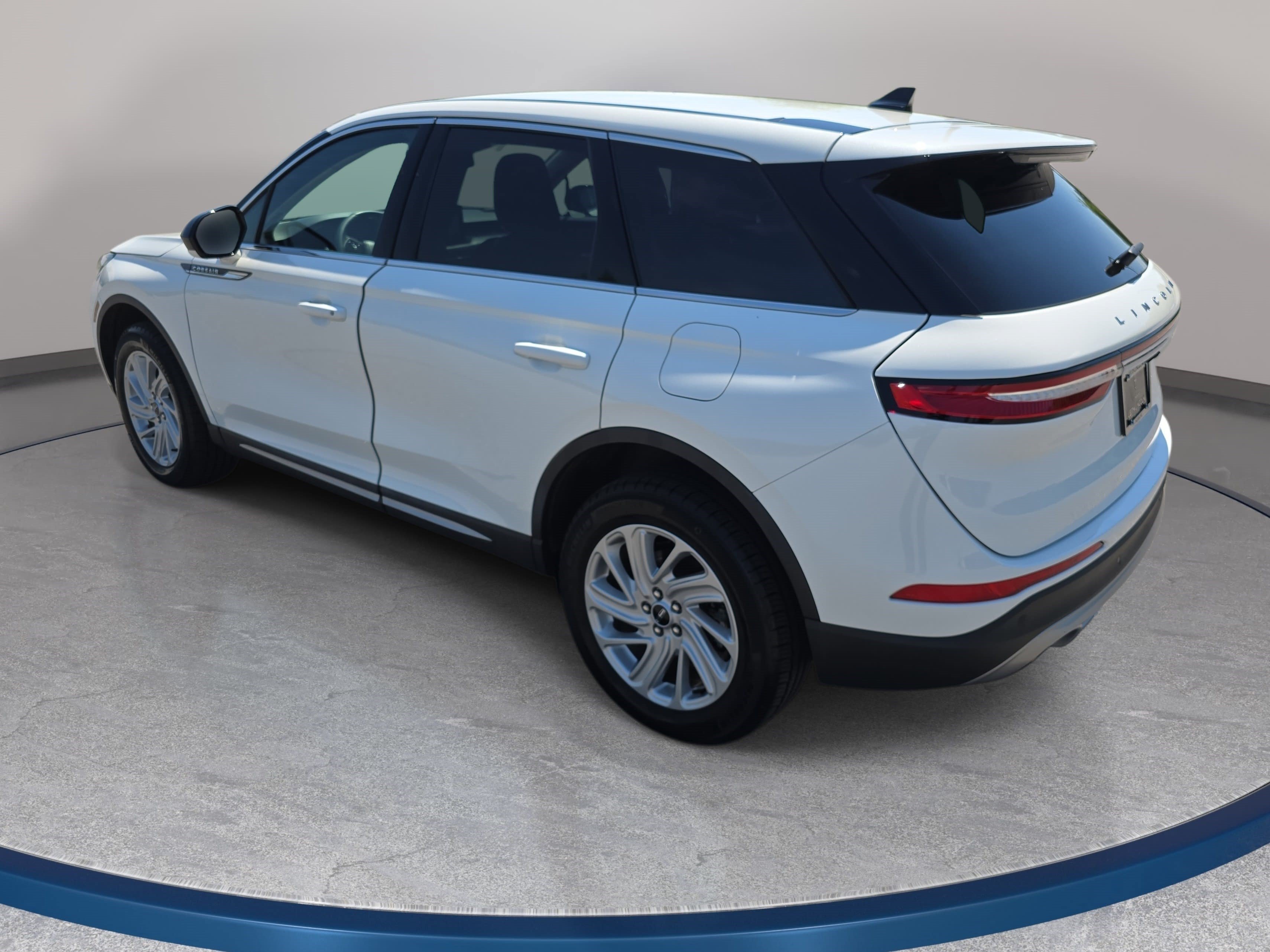 Certified 2024 Lincoln Corsair AWD image 7