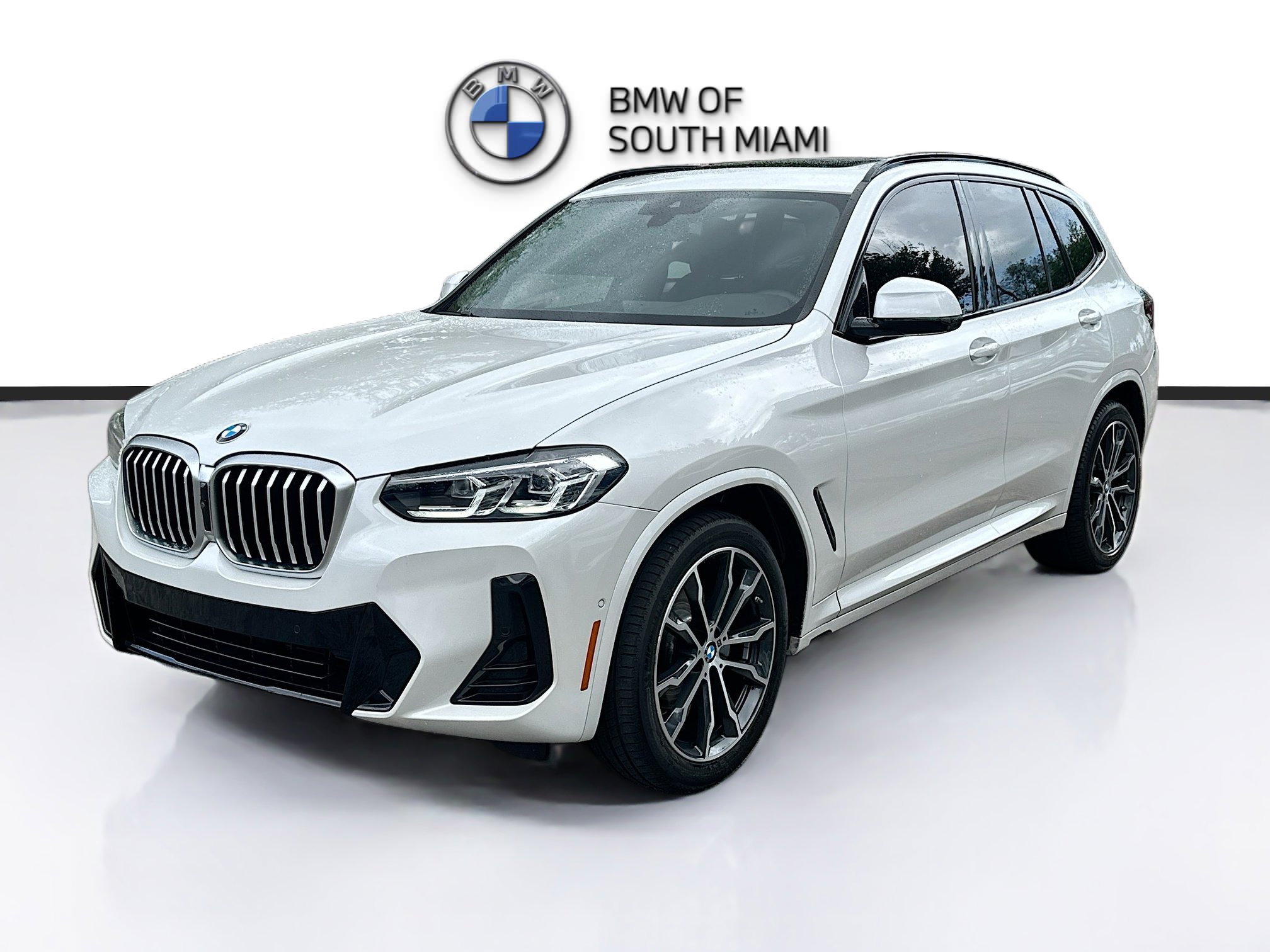 Certified 2024 BMW X3 sDrive30i w/ M Sport Package image 3