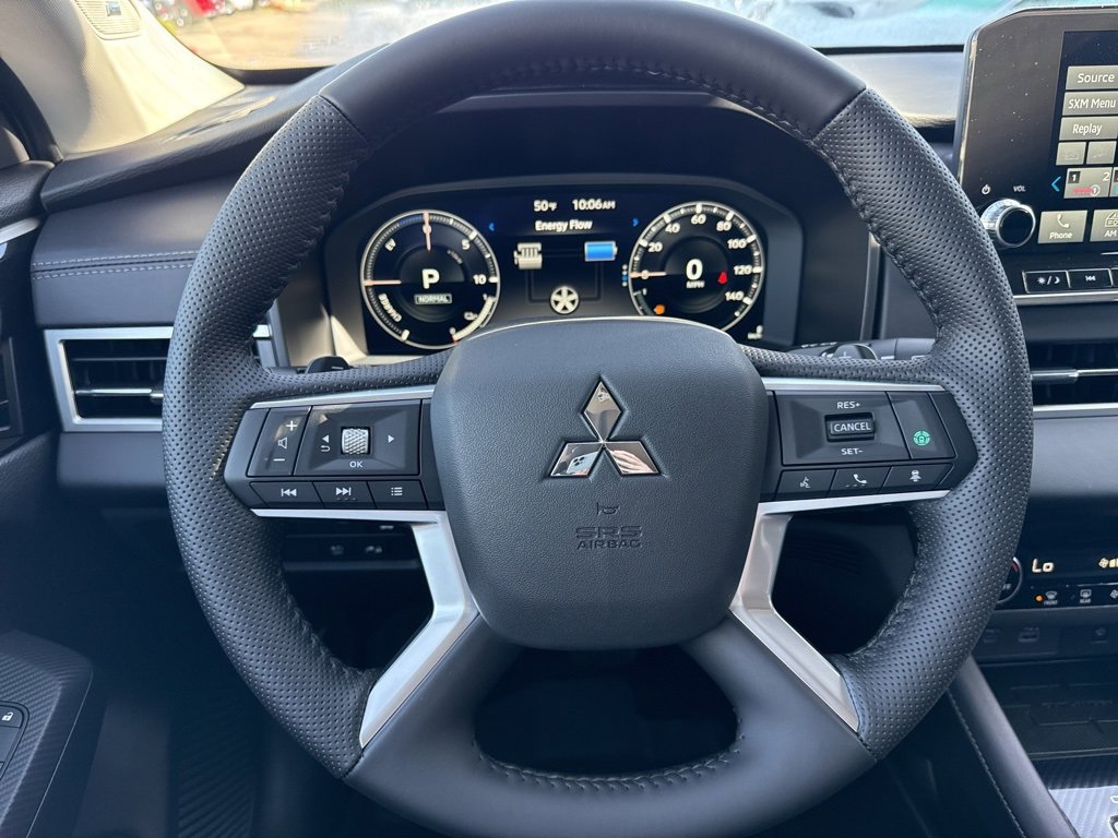 New 2025 Mitsubishi Outlander SE image 15