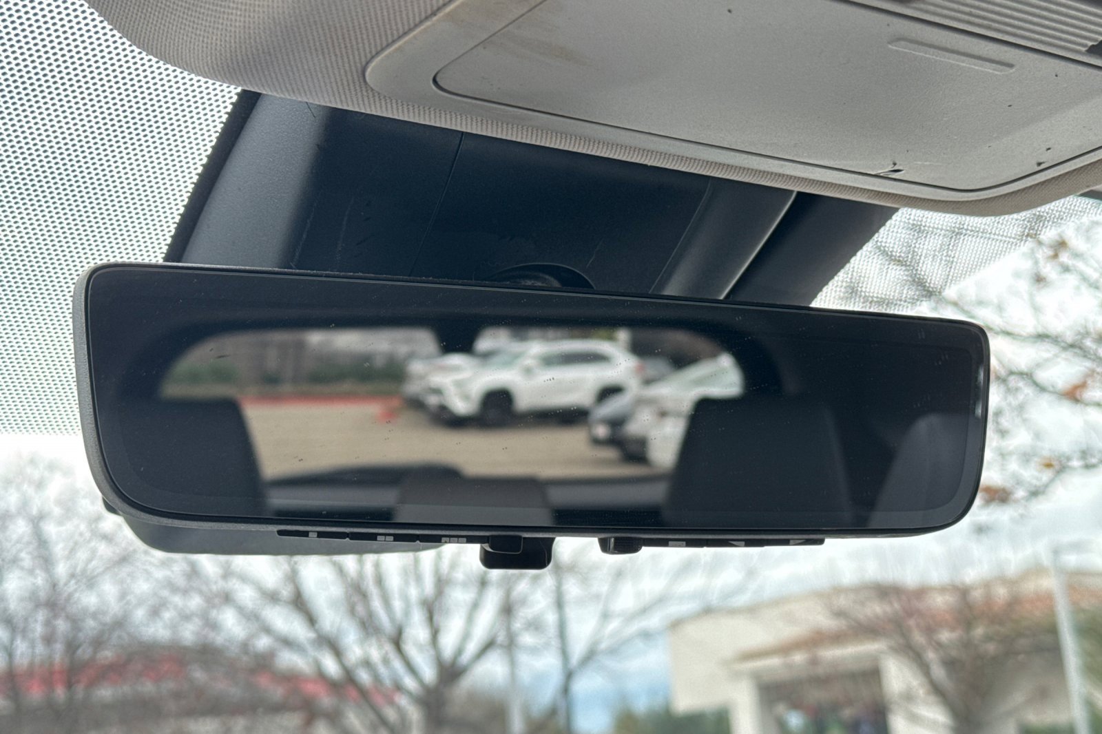 Used 2020 Toyota RAV4 Limited image 25