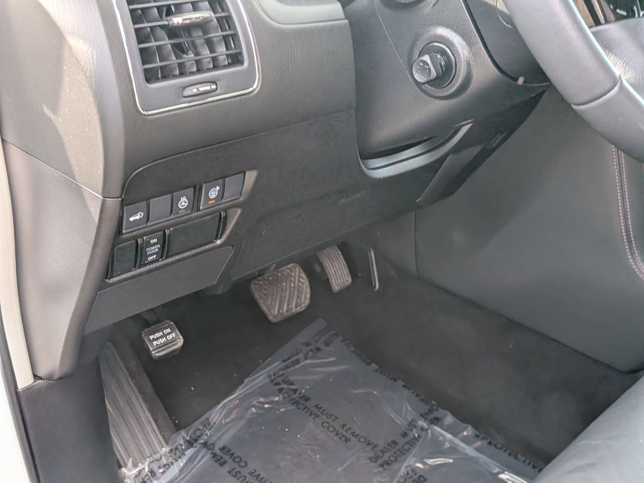 Used 2023 Nissan Armada Platinum w/ Captain's Chairs Package AWD/4WD image 16