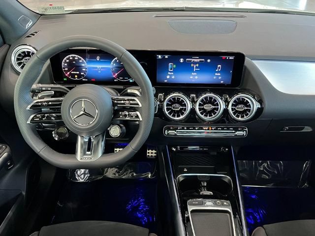 New 2025 Mercedes-Benz GLA 35 AMG 4MATIC image 4