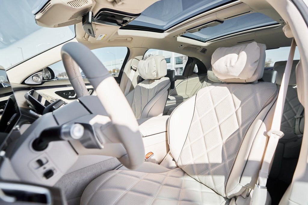 Used 2025 Mercedes-Benz Maybach S 680 4MATIC image 47
