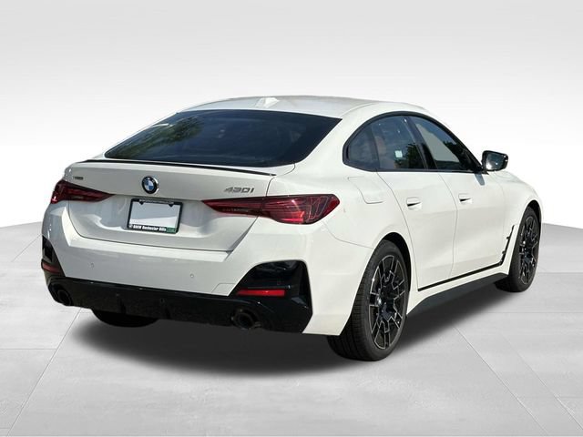 New 2026 BMW 430i xDrive w/ M Sport Package AWD/4WD image 4