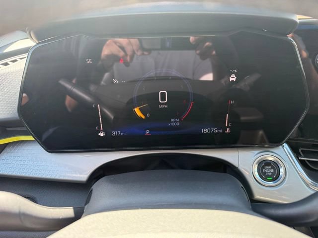 Used 2025 Chevrolet Trax LT w/ Driver Confidence Package FWD image 22