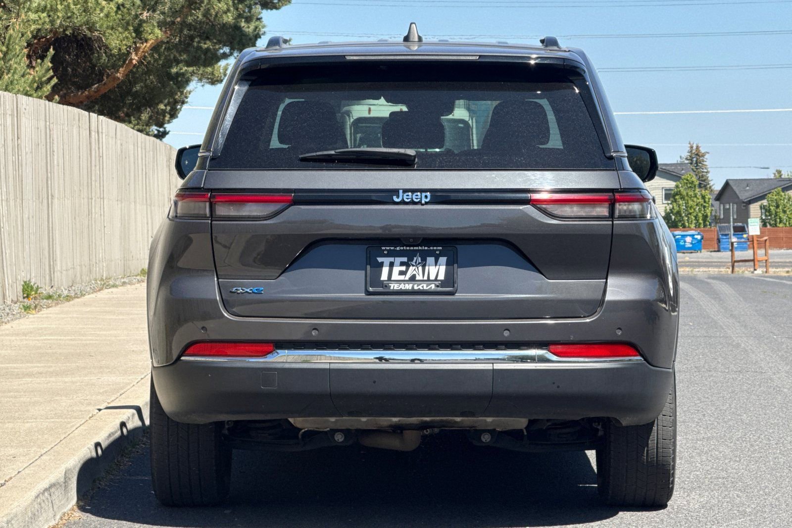 Used 2023 Jeep Grand Cherokee 4WD 4xe image 5