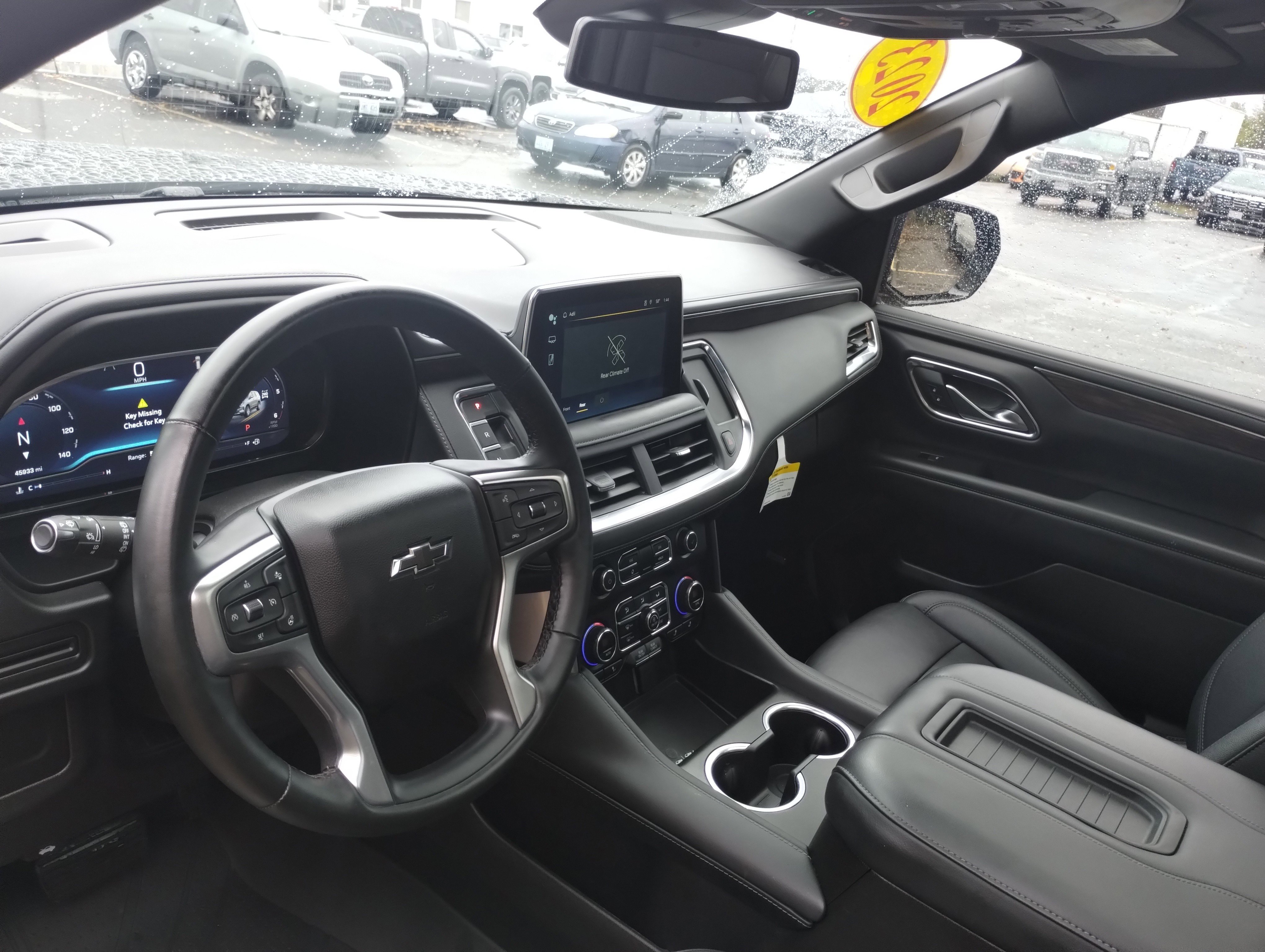 Used 2023 Chevrolet Suburban Z71 w/ Luxury Package image 9