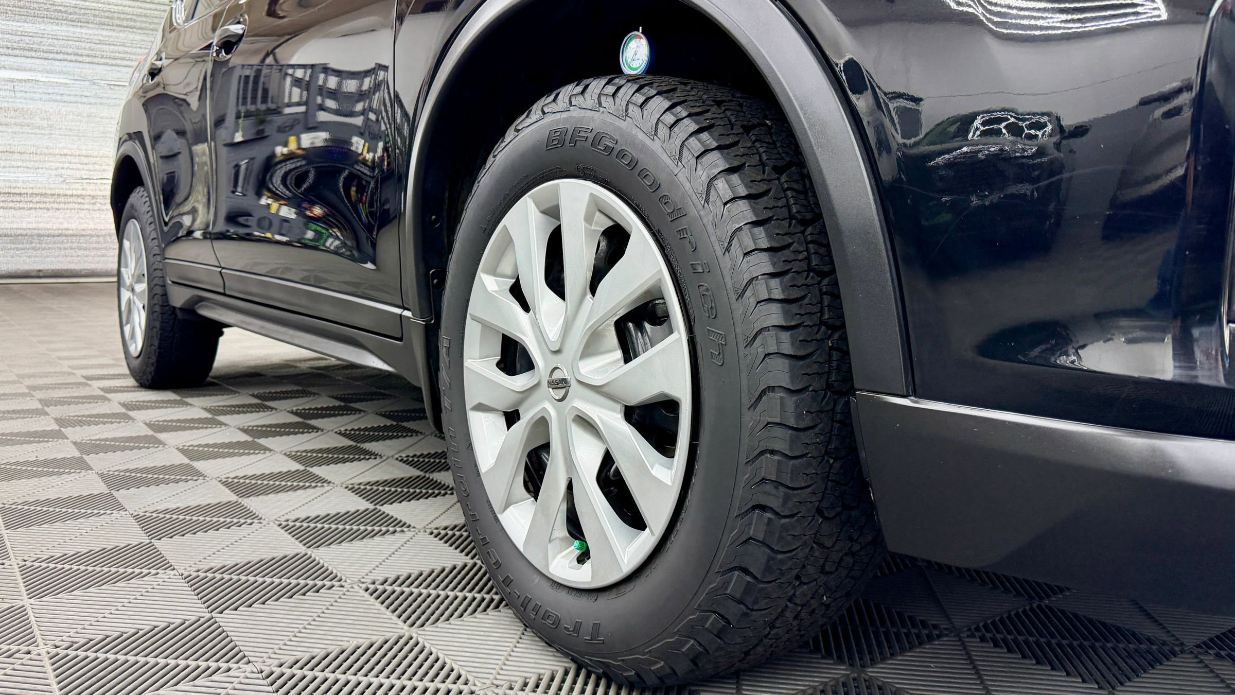 Used 2019 Nissan Rogue S image 24