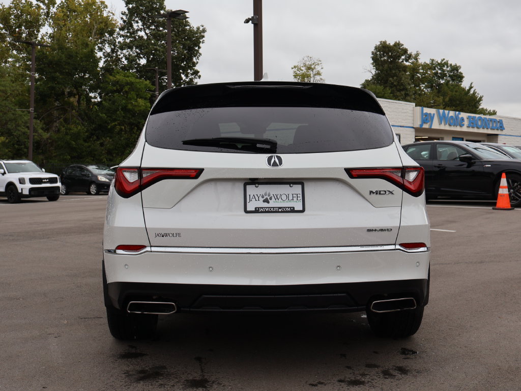 Used 2024 Acura MDX w/ Technology Package AWD/4WD image 6