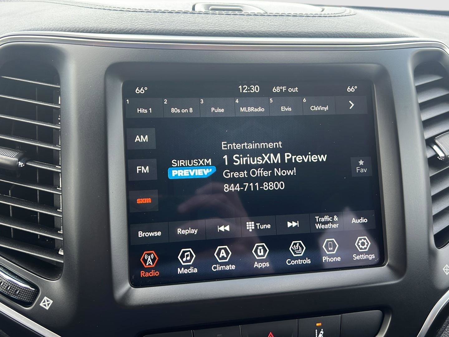 Used 2021 Jeep Cherokee Latitude Lux w/ Comfort/Convenience Group image 33