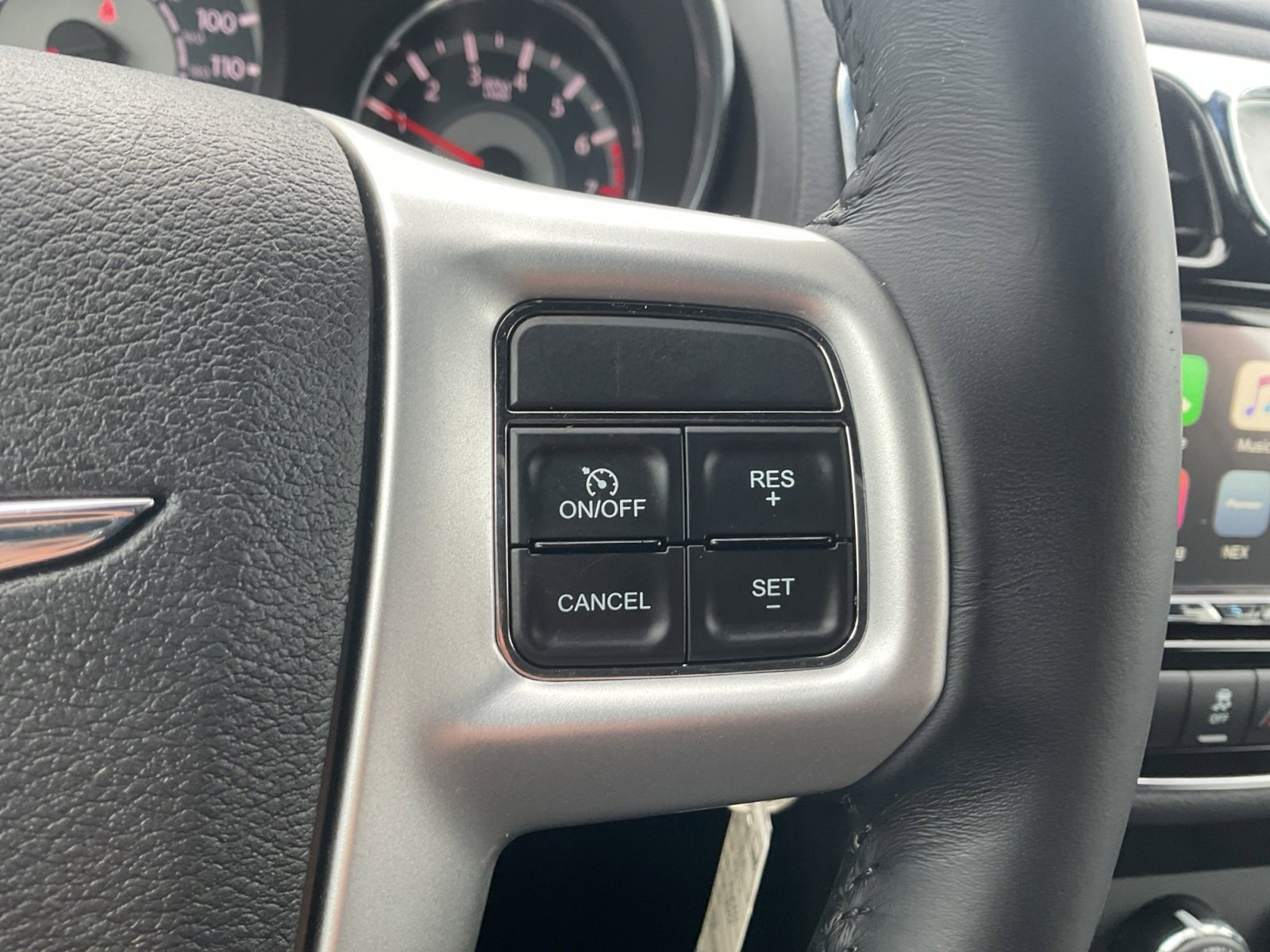 Used 2013 Chrysler 200 Touring image 22