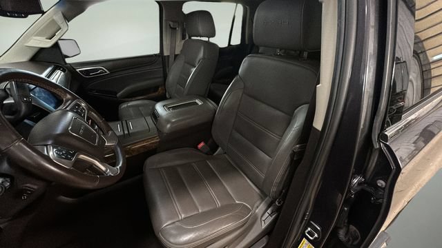 Used 2015 GMC Yukon Denali w/ Premium Package AWD/4WD image 9