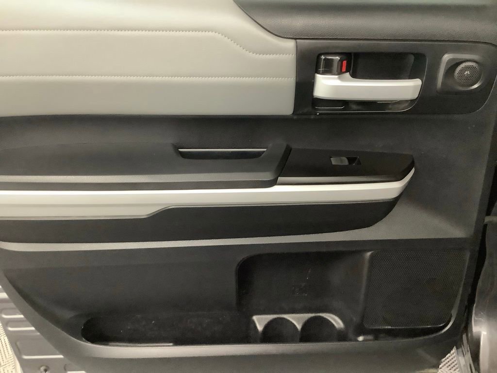 Used 2019 Toyota Tundra Limited w/ Limited Premium Package image 5