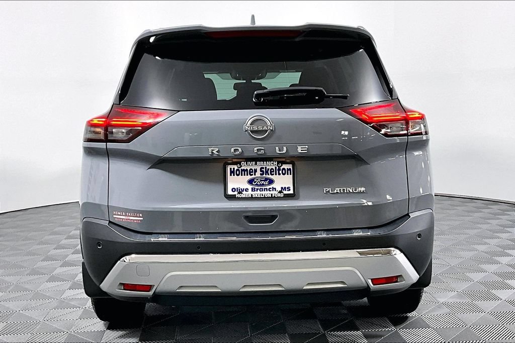 Used 2023 Nissan Rogue Platinum w/ Platinum Premium Package FWD image 4