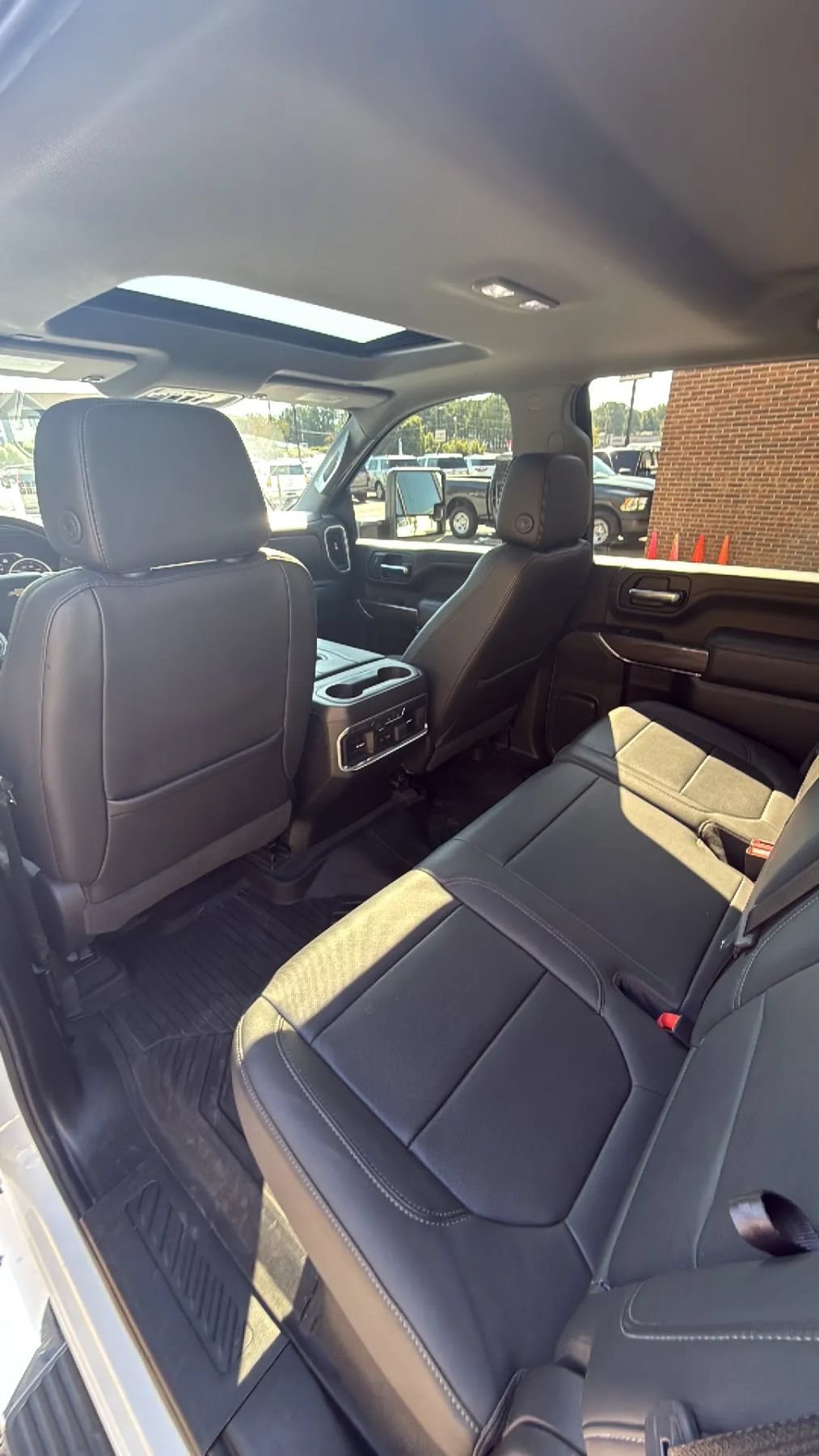 Used 2020 Chevrolet Silverado 2500 LTZ w/ LTZ Premium Package AWD/4WD image 37