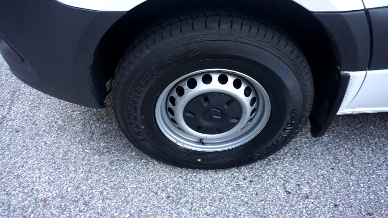 Used 2023 Mercedes-Benz Sprinter 2500 image 9