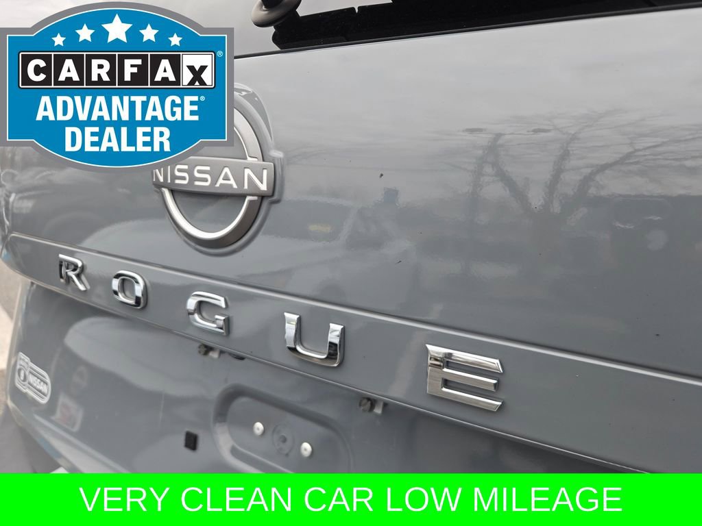 Used 2023 Nissan Rogue SL w/ SL Premium Package image 9
