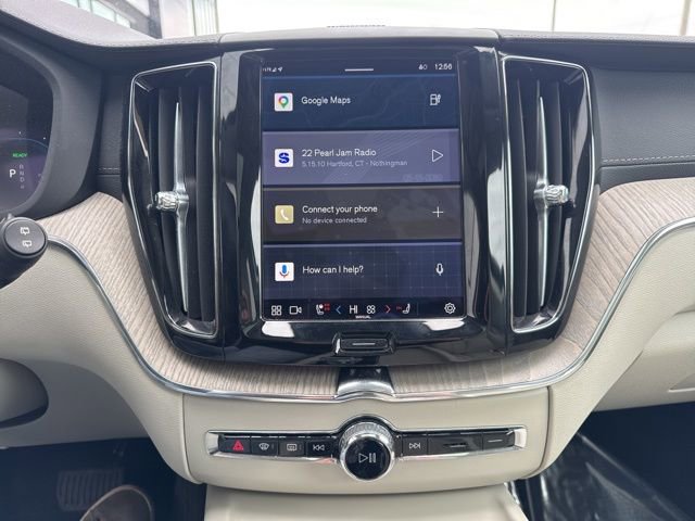 Used 2022 Volvo XC60 T8 Inscription w/ Advanced Package image 16