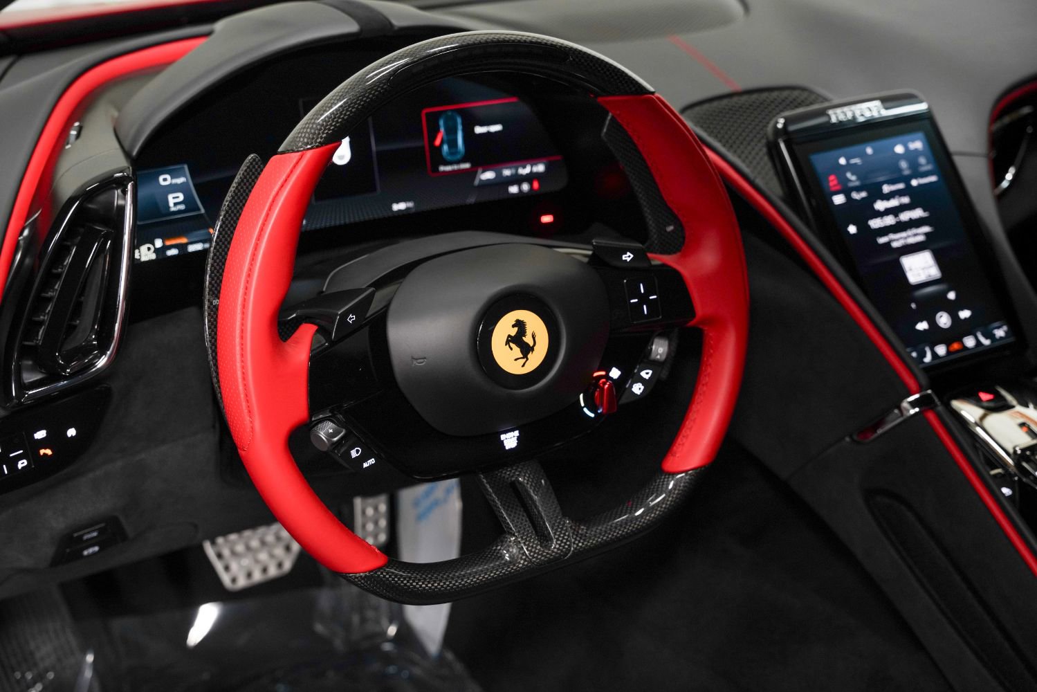 Used 2022 Ferrari Roma image 39