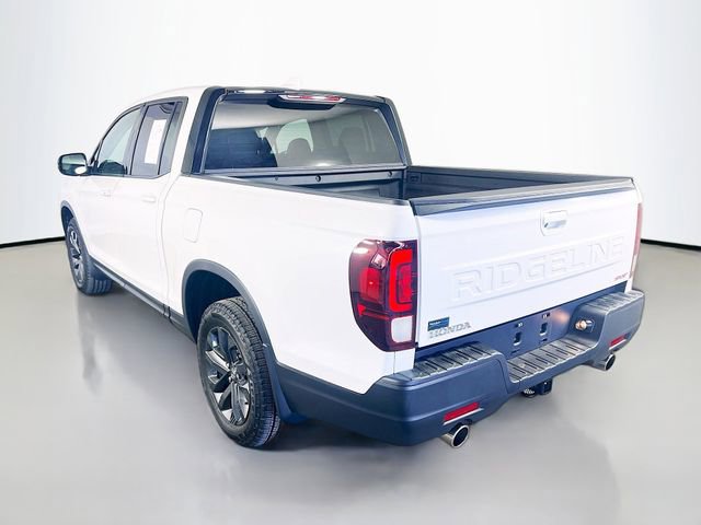 Used 2025 Honda Ridgeline Sport image 6