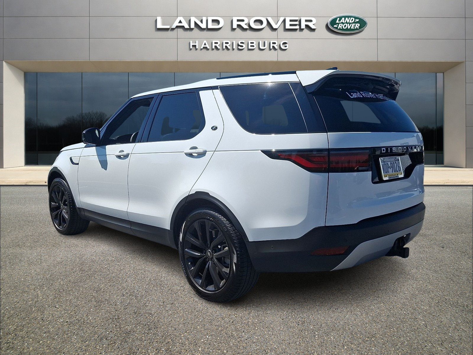 New 2026 Land Rover Discovery S AWD/4WD image 2