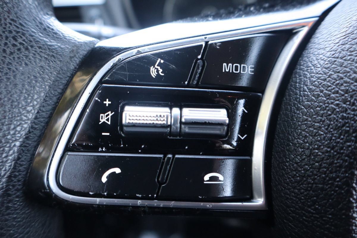 Used 2020 Kia Optima LX FWD image 27