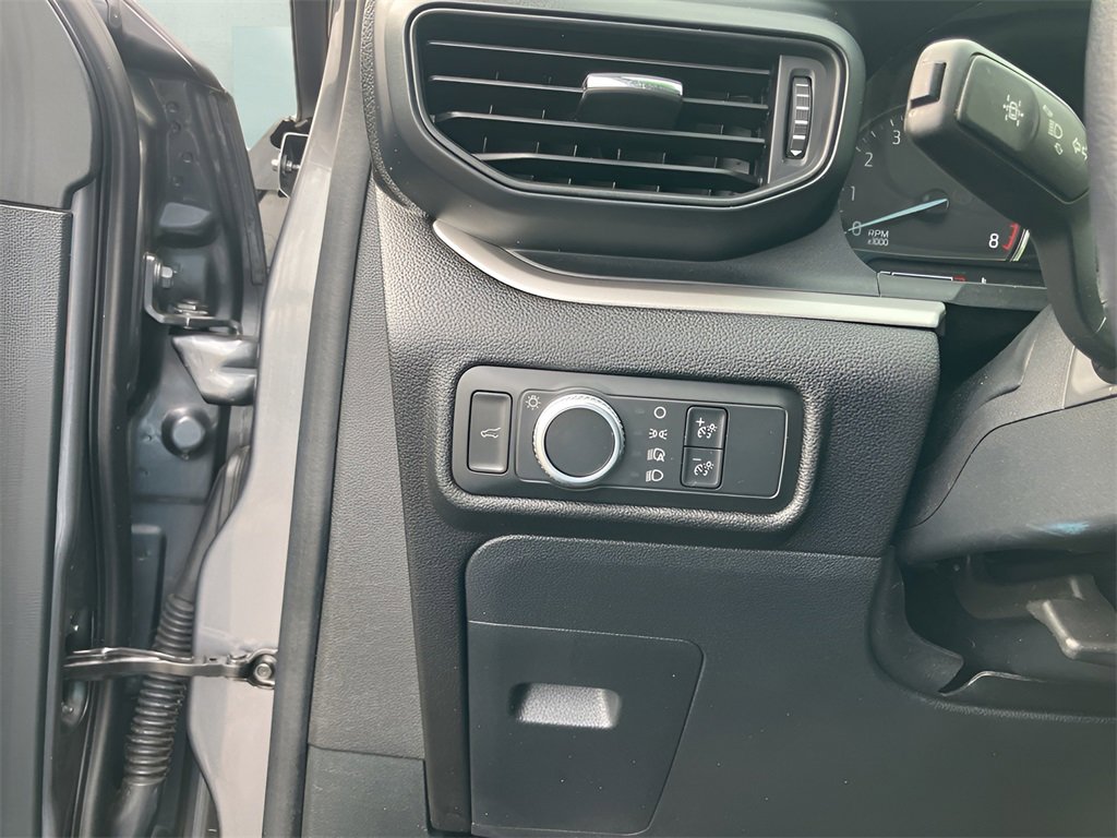 Used 2022 Ford Explorer XLT image 20