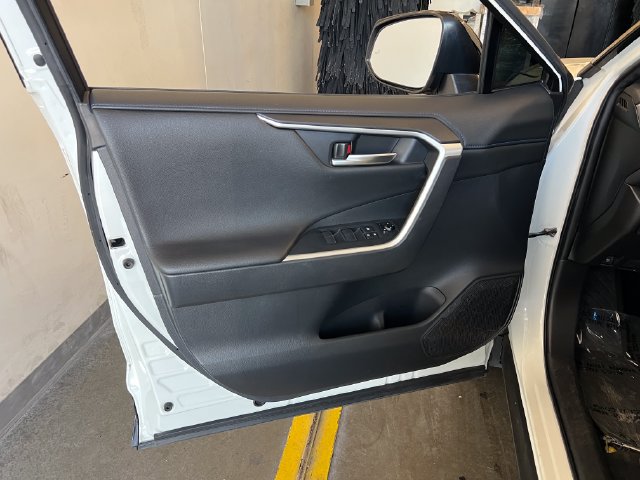 Used 2019 Toyota RAV4 XSE AWD/4WD image 26