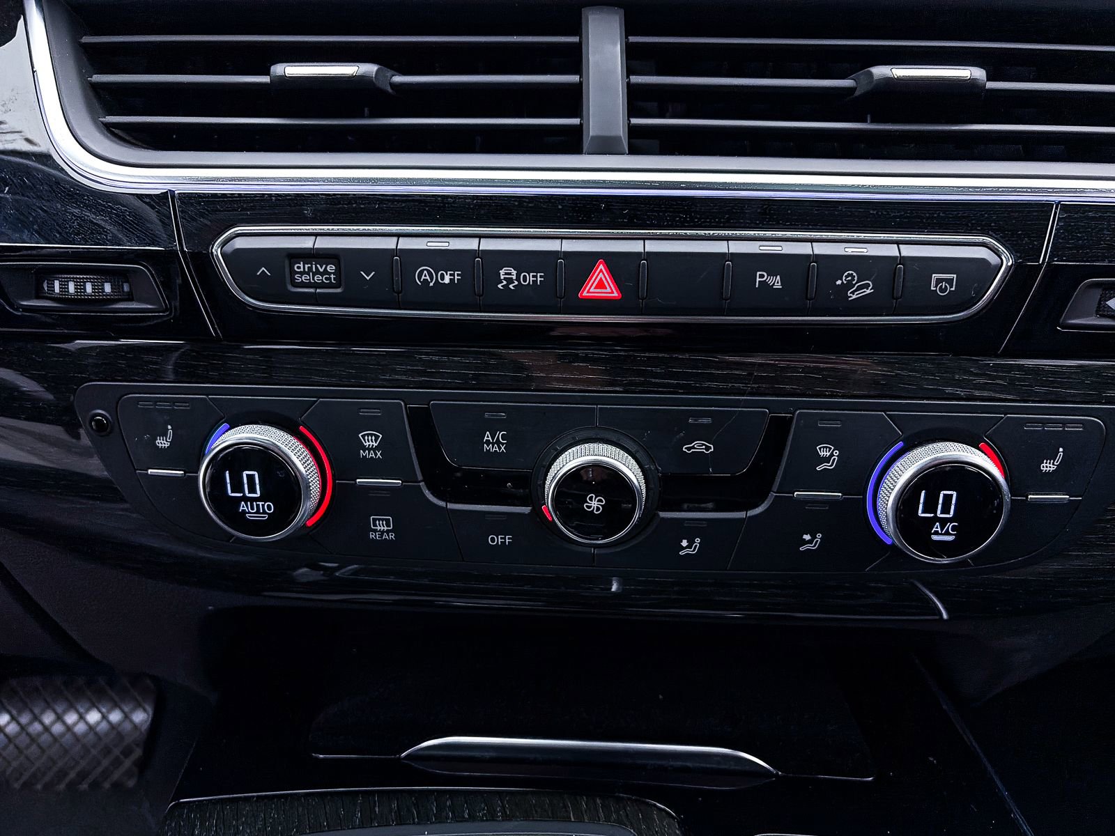 Used 2019 Audi Q7 3.0T Premium Plus AWD/4WD image 19