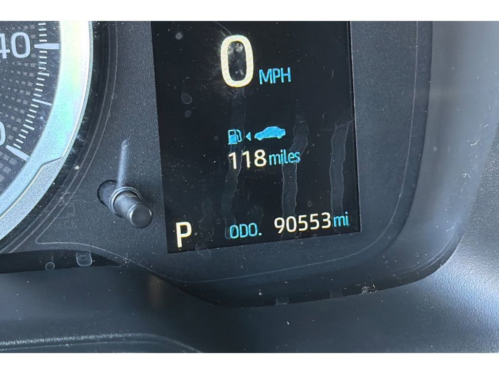 Used 2022 Toyota Corolla Cross LE AWD/4WD image 28