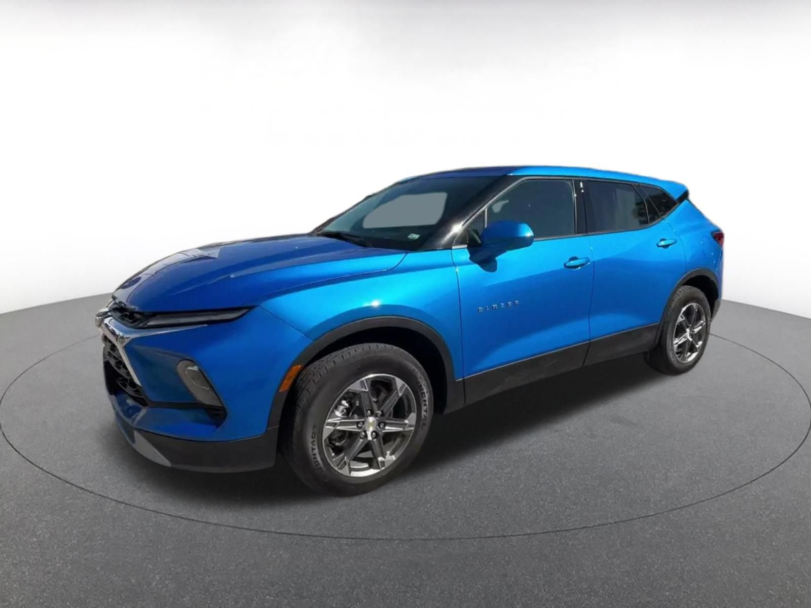 Used 2025 Chevrolet Blazer LT FWD image 7