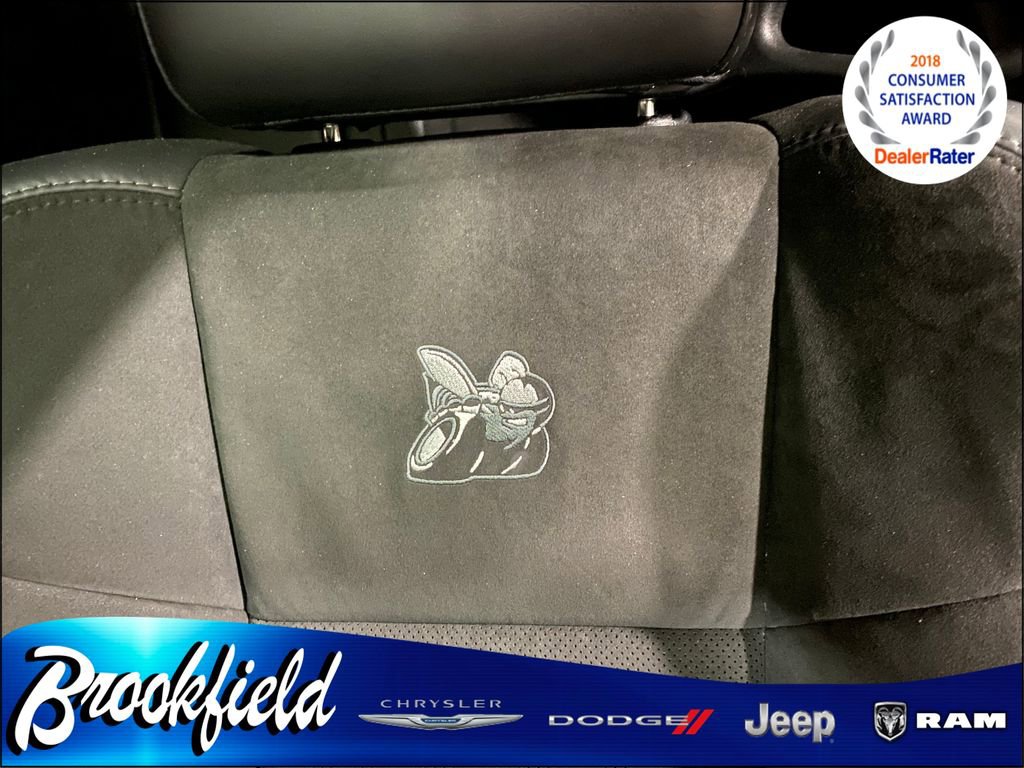 Used 2016 Dodge Challenger R/T Scat Pack w/ Leather Interior Group RWD image 16